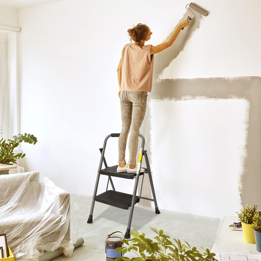 2 Step Ladder 500lbs Capacity O853622
